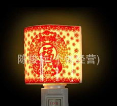 夜間溫柔 如何選擇一款劃算的智能光控LED小夜燈？
